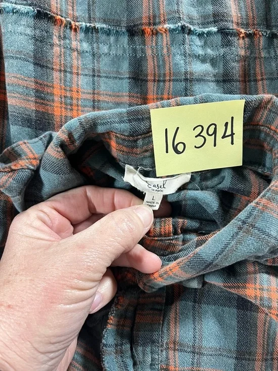 Easel Los Angeles Women’s Long Sleeve Raw Hems Flannel Size Large Distressed - Picture 14 of 14